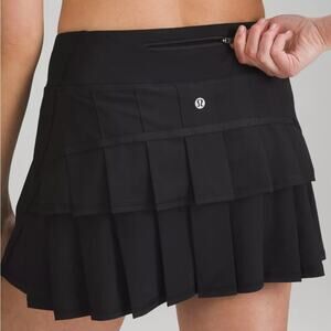 Lululemon pace setter black ruffle tiered skirt size 8 tall tennis